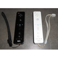 2x Nintendo Wii Remote Controller (Schwarz/Weiss)
